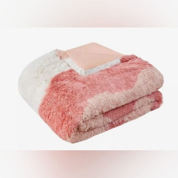 GORGEOUS☆INTELLIGENT DESIGN Twin(XL) Rachel Ombre Shaggy Blush Comforter Bed Set - Picture 7 of 8